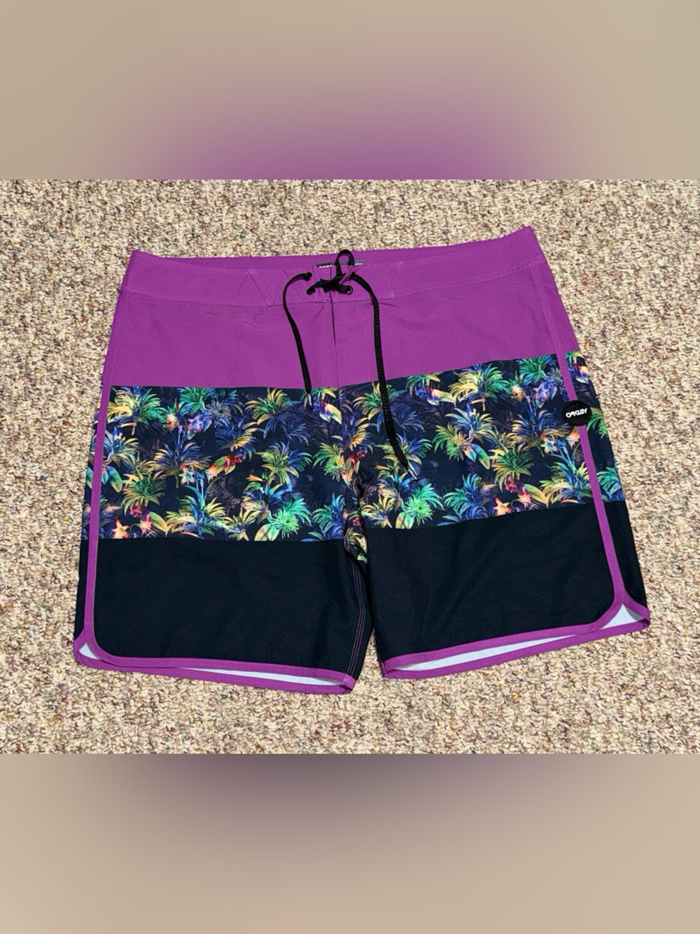 Men's Oakley size 38 Purple Tropical Print Swim Shorts board shorts size XL